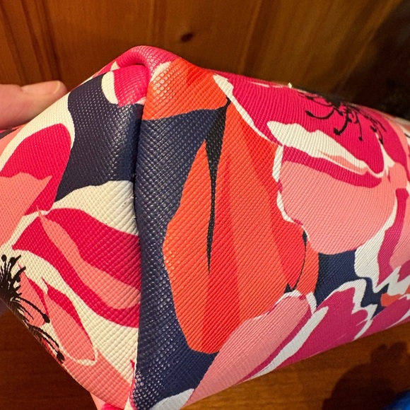 Trina Turk Pink Floral Women's Toiletry Bag - Picture 11 of 12